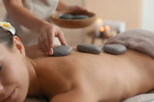 Anwendung: Hot Stone Massage